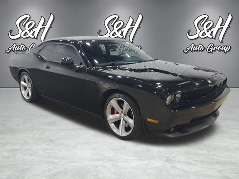 Used 2010 Dodge Challenger SRT8 w/ SRT Option Group II RWD image 2
