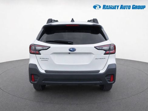 Used 2022 Subaru Outback Premium AWD/4WD image 7