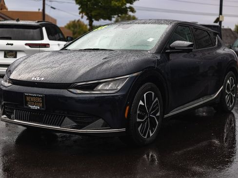 Used 2023 Kia EV6 Wind w/ Wind Technology Package image 4