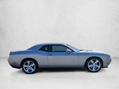 Used 2013 Dodge Challenger R/T w/ Sound Group II RWD image 4