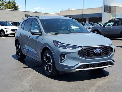 Certified 2023 Ford Escape ST-Line Elite w/ Premium Technology Package AWD/4WD image 2