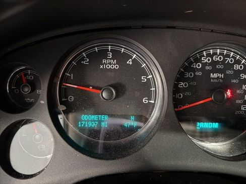 Used 2013 Chevrolet Tahoe LTZ image 18