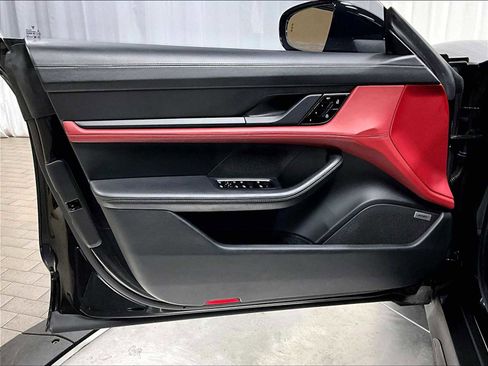 Used 2020 Porsche Taycan Turbo image 25