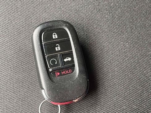 Used 2022 Honda Civic Sport image 18