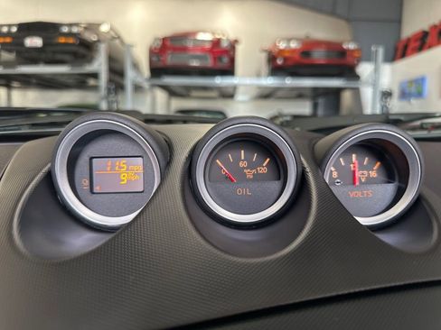 Used 2004 Nissan 350Z Enthusiast w/ Side Airbags Pkg image 59