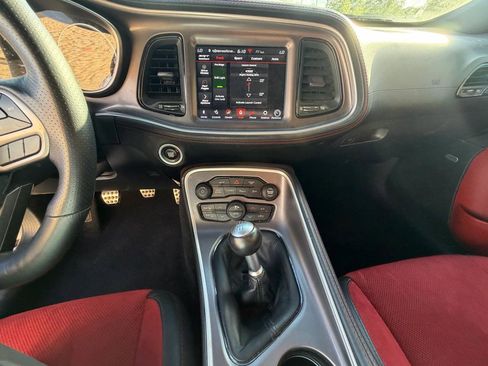 Used 2022 Dodge Challenger R/T Scat Pack RWD image 17