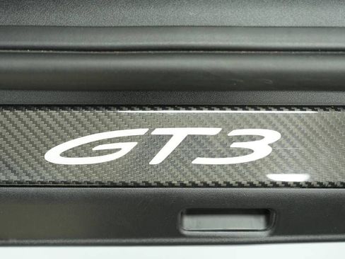 Used 2022 Porsche 911 GT3 RWD image 34