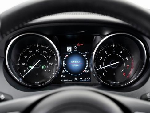 Used 2018 Jaguar E-PACE S image 14