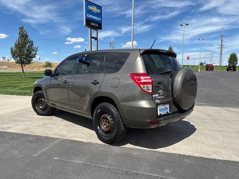 Used 2012 Toyota RAV4 FWD image 5