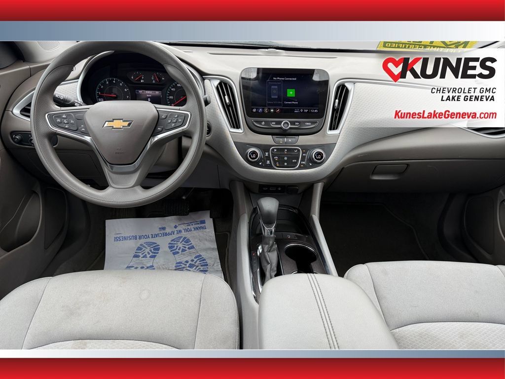 Used 2025 Chevrolet Malibu LT FWD image 21