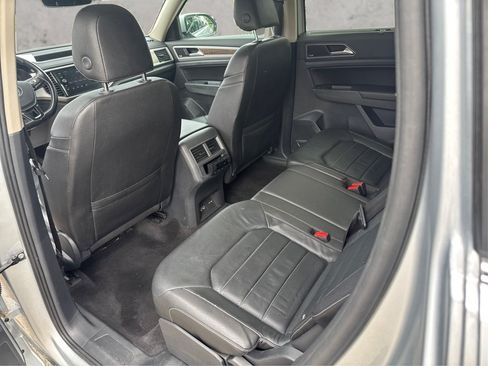 Used 2018 Volkswagen Atlas SEL Premium AWD/4WD image 12