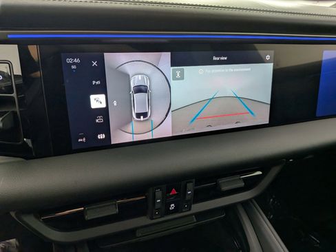 Certified 2025 Porsche Macan 4 Electric AWD/4WD image 19