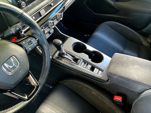 Used 2023 Honda Civic Sport image 17