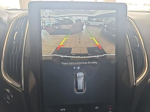 Used 2022 Ford Edge Titanium w/ Equipment Group 301A image 22