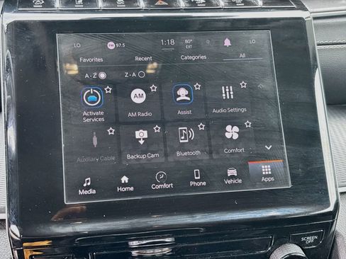 Used 2024 Jeep Grand Cherokee Laredo RWD image 14
