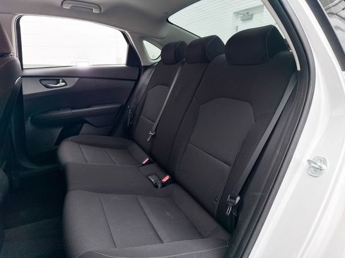 Used 2019 Kia Forte LXS FWD image 28