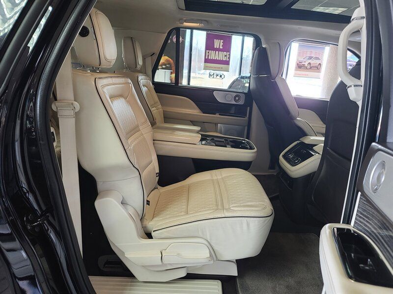 Used 2020 Lincoln Navigator L Black Label AWD/4WD image 25