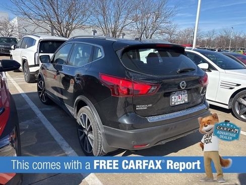 Used 2019 Nissan Rogue Sport SL w/ Premium Package image 2