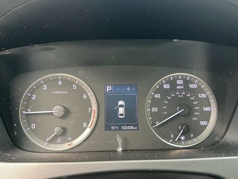 Used 2015 Hyundai Sonata SE w/ Option Group 09 FWD image 28