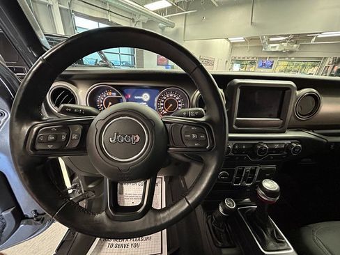 Used 2018 Jeep Wrangler Unlimited Sport S AWD/4WD image 9