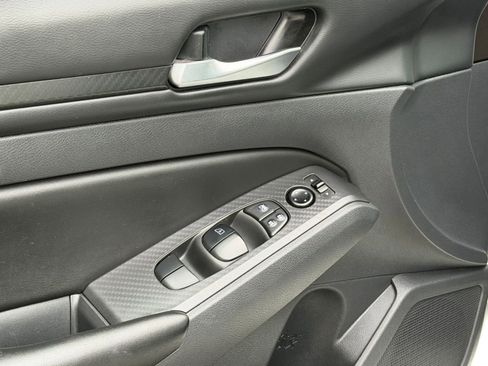 Used 2022 Nissan Altima 2.5 S image 21