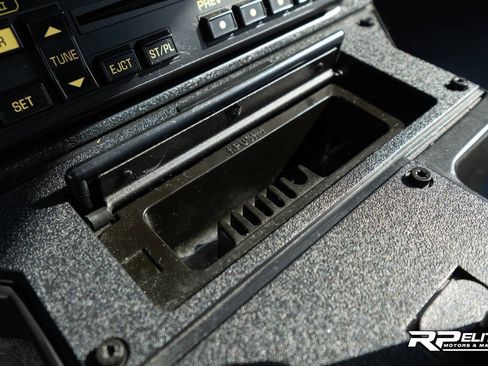 Used 1991 Chevrolet Camaro Z28 RWD image 75