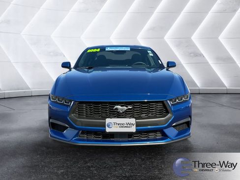 Used 2024 Ford Mustang EcoBoost image 8