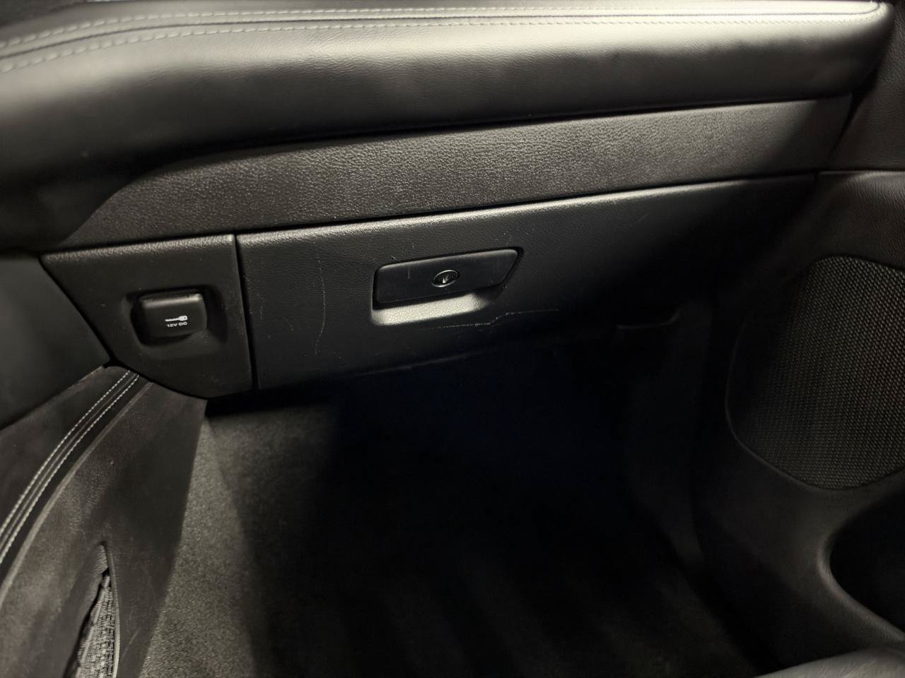 Used 2022 Dodge Durango GT w/ Blacktop Package AWD/4WD image 24