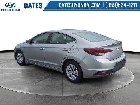 Used 2020 Hyundai Elantra SE FWD image 7