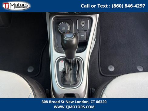 Used 2020 Jeep Compass Latitude w/ Popular Equipment Group image 19