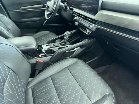 Used 2024 Kia Telluride SX X-Line AWD/4WD image 16