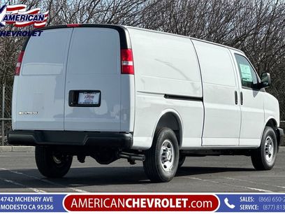 New 2025 Chevrolet Express 3500 Extended