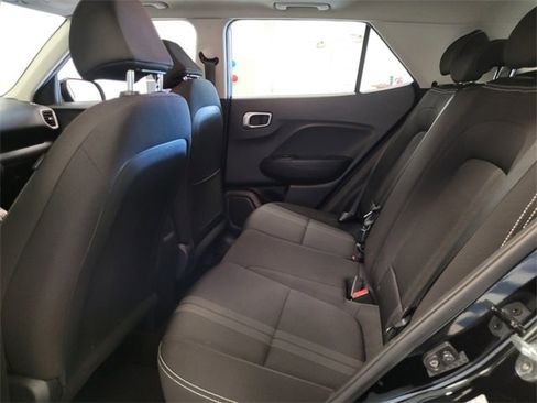 Used 2020 Hyundai Venue SEL w/ Convenience Package image 5