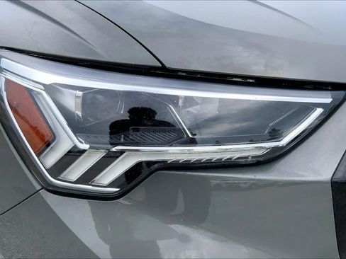 Used 2021 Audi Q3 2.0T Premium Plus w/ Premium Plus Package AWD/4WD image 27
