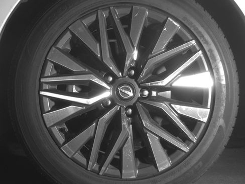 Used 2025 Nissan Altima 2.5 SV image 12