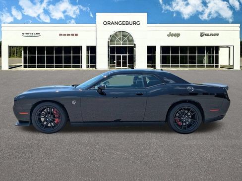 Used 2023 Dodge Challenger SRT Hellcat w/ Driver Convenience Group RWD image 5
