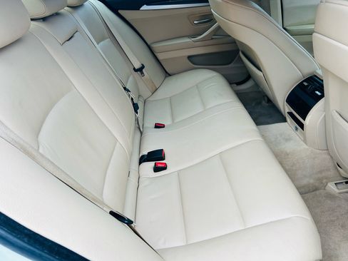 Used 2012 BMW 528i Sedan image 28