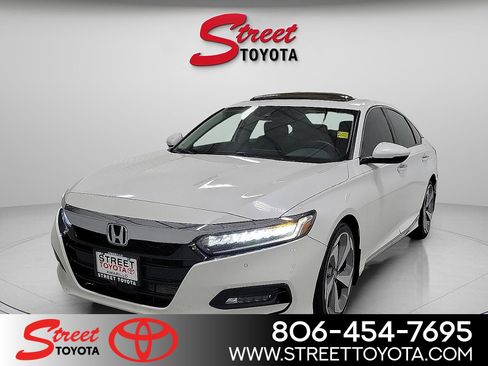 Used 2018 Honda Accord Touring image 1
