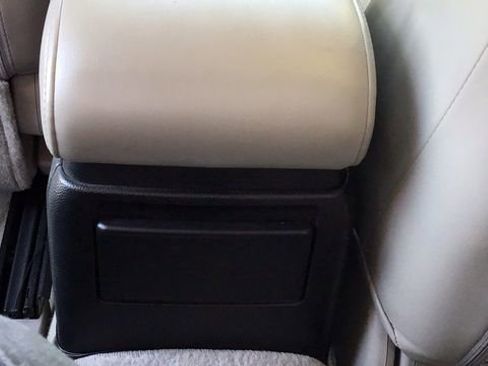 Used 2009 INFINITI G37 Journey w/ Premium Pkg image 12