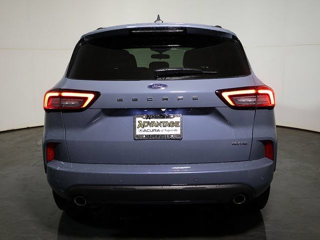 Used 2023 Ford Escape ST-Line w/ Tech Pack #1 AWD/4WD image 10