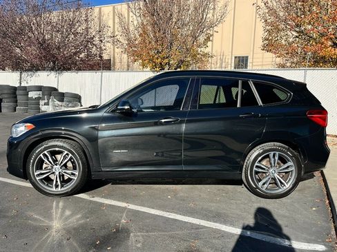Used 2018 BMW X1 xDrive28i w/ M Sport Package image 4