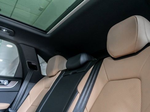 Certified 2025 Porsche Cayenne image 23