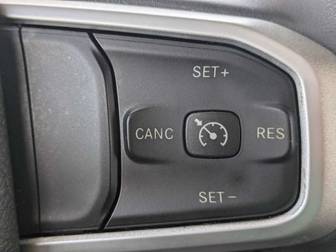 Used 2020 RAM 1500 Big Horn RWD image 28