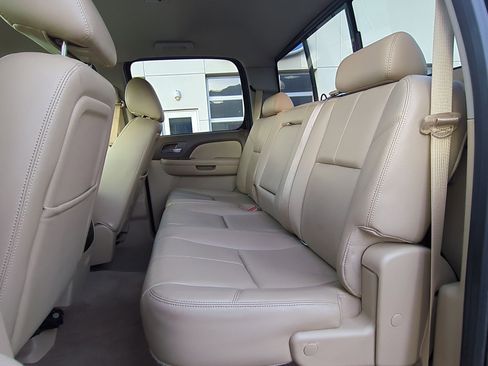 Used 2014 GMC Sierra 2500 SLT w/ SLT Convenience Package image 29