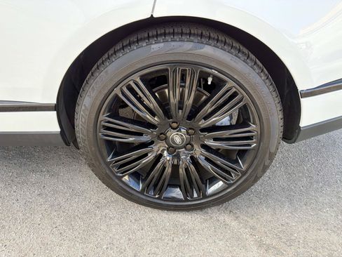 Used 2019 Land Rover Range Rover Supercharged AWD/4WD image 7
