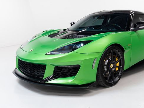 Used 2021 Lotus Evora image 20