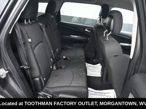 Used 2019 Dodge Journey SE FWD image 7