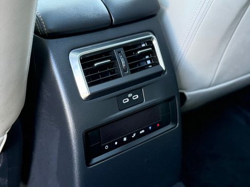Used 2024 MAZDA CX-90 Plug-In Hybrid w/ Premium Pkg AWD/4WD image 19