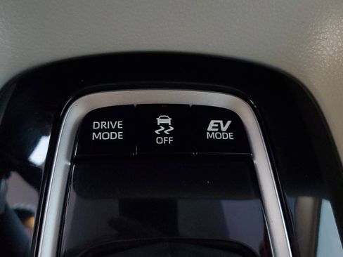 Certified 2023 Toyota Corolla LE image 27