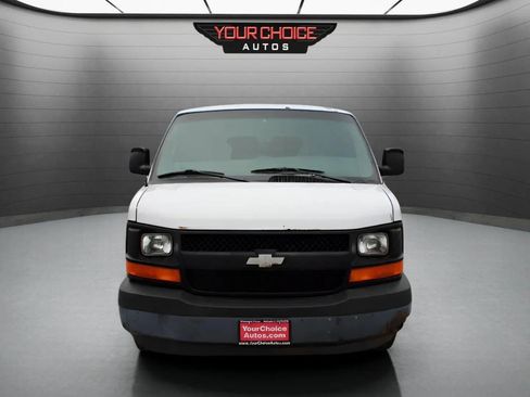 Used 2004 Chevrolet Express 1500 image 2